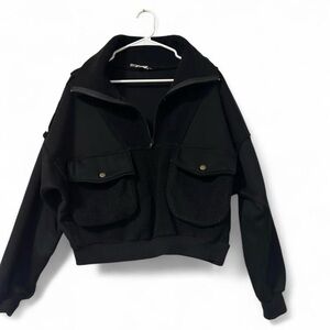 Aemi & Co Half‑zip Sweatshirt  with Pockets. Size Small. Black